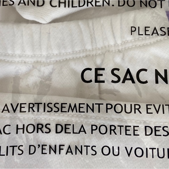 Peloton Women’s Polo Sweatshirt Pullover White w/ Graphic Back - Picture 14 of 16